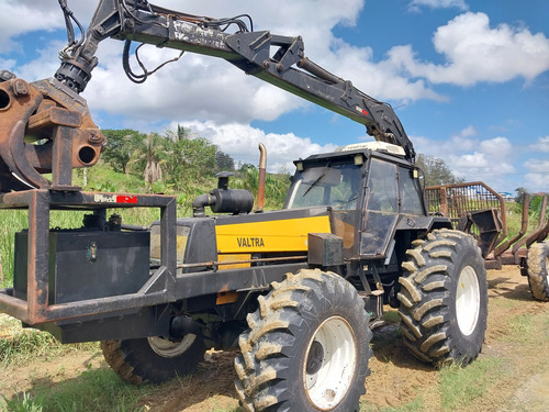 Trator Valtra Bh 180 Com Muck Florestral E Baldeadeira
