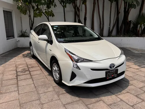 Toyota Prius 1.8 Premium Cvt