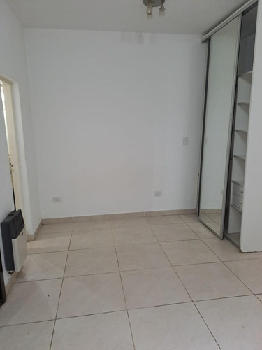 Monoambiente -patio - Flores - Oportunidad U$s 45.000
