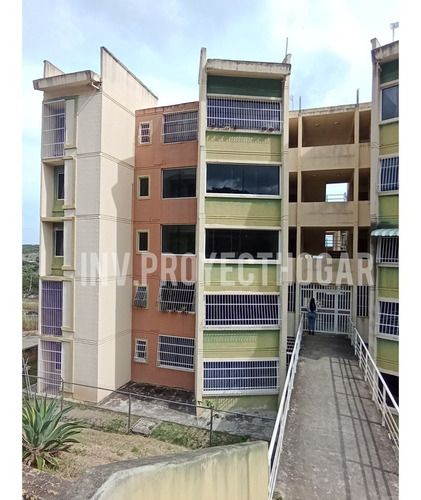 Imagen 1 de 11 de Apartamento En Altos De Las Mesestas Charallave-cúa