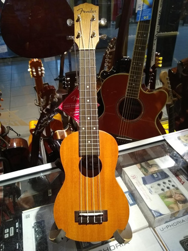 Fender Pihaeu Ukelele Soprano Caoba 095-5652-021 Piha'eu