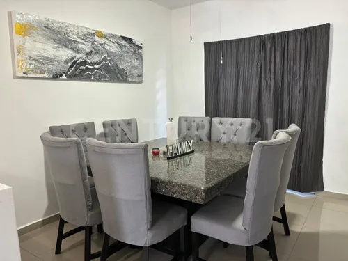 Casa En Venta En Fracc. Los Castaños Apodaca