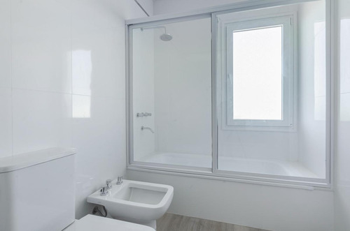Imagen 20 de 30 de Casa Al Agua - Venta - Nordelta
