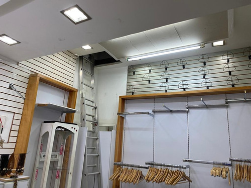 Imagen 8 de 18 de En Alquiler Local Comercial En El C.c. Galerías Avila