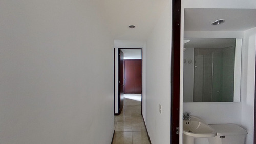 Imagen 9 de 16 de Poblado, Apartamento En Venta