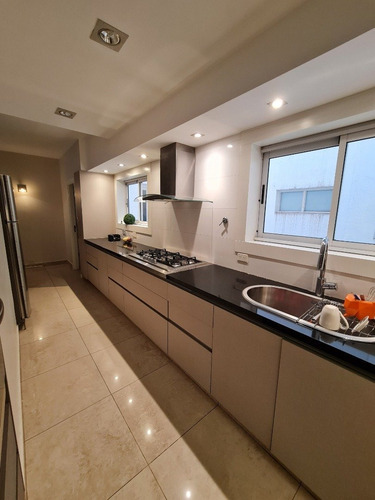 Excelente Piso 4 Ambientes Con Cochera - Plaza Mitre