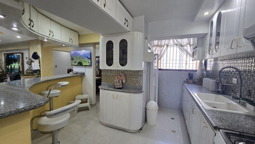 Hermoso Apartamento En Frutas Condominiums Edif Semeruco