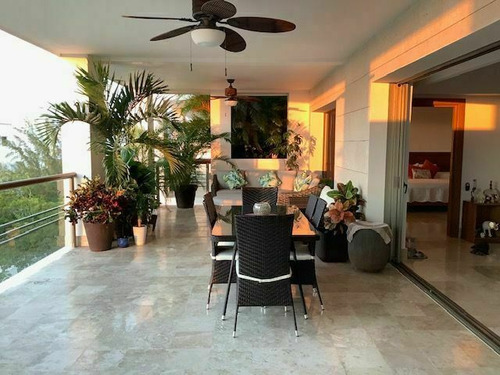 Penthouse En Venta La Amada, Punta Sam