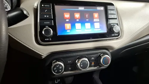 Nissan Versa 1.6 Advance Cvt