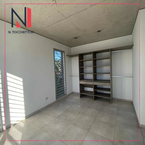 Imagen 6 de 10 de Departamento En Venta En Castelar