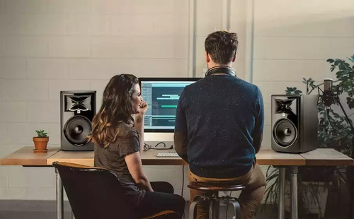 Jbl 306p Mkii Monitor De Estudio 2 Vías 6in Amplificado Color Negro