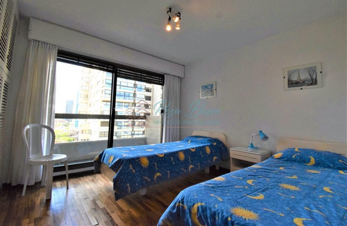 Imagen 11 de 26 de Apartamento En Brava, 3 Dormitorios.