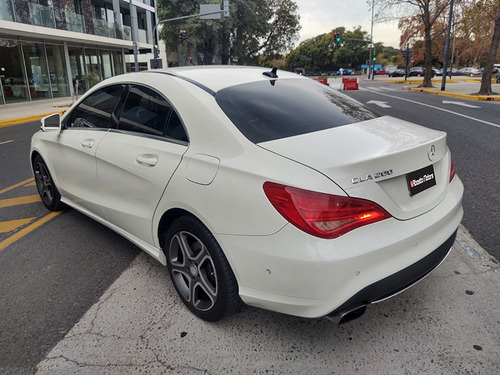 Imagen 4 de 22 de Mercedes Benz Cla 200 2015 Cla200 At Abasto Motors