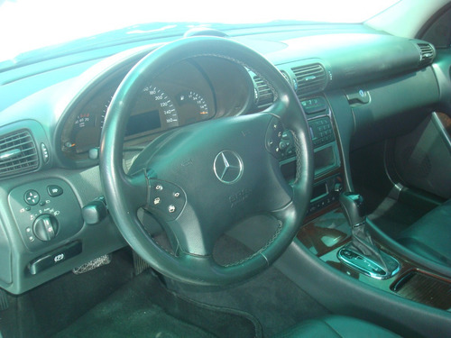 Imagem 13 de 13 de Mercedes Bens C 320 2001