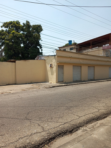 En Venta Terreno En La Calle Cedeño Con Av. Libertad 