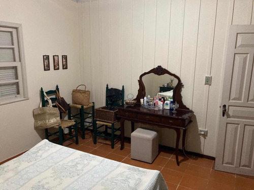 Casa De 3 Quartos, Sendo 1 Suite E 2 Quartos C Banheiro