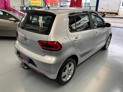 Volkswagen Fox 2016 1.6 Rock In Rio Total Flex 5p