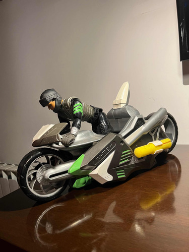 Max Steel Con Moto Que Se Transforma En Arma + 2 Dardos