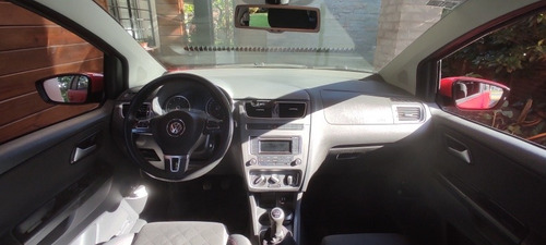Volkswagen Suran 1.6 Highline 101cv 2014