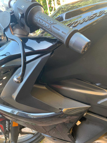 Imagen 6 de 7 de Bajaj Rs 200