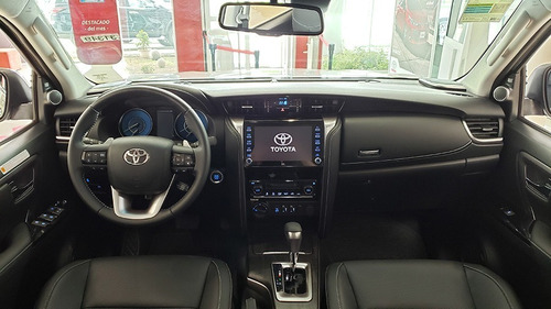 Toyota Sw4 4x4 Srx 2.8 Tdi 6 A/t 7a 0km Retira En Conces Of