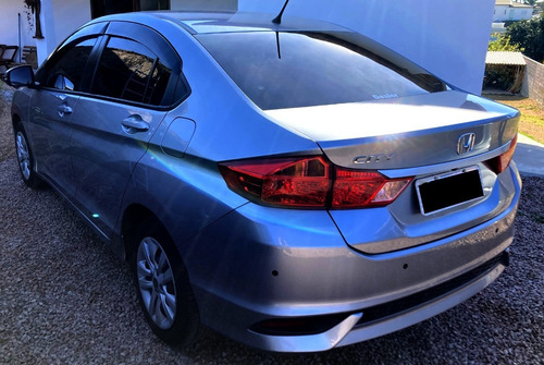 Imagem 2 de 12 de Honda City