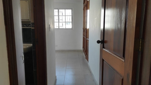 Imagen 7 de 16 de Apartamento En Alquiler En Evaristo Morales!