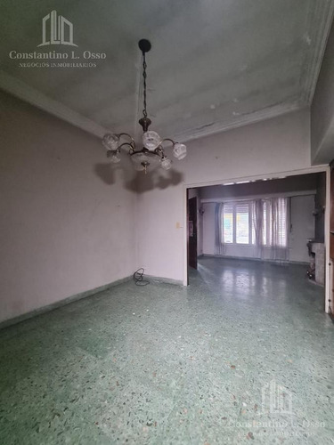 Imagen 5 de 30 de Amplia Casa En Venta En Banfield Este C/ Cochera