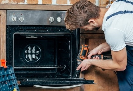 Imagen 1 de 1 de Reparacion De Cocinas Recambio De Bisagras, Burletes Etc.