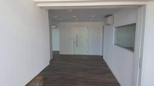 Venta Apartamento Pent House 4 Dormitorios Más Dependencia Punta Del Este