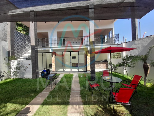 En Venta Casa De 2 Niveles Con Amplio Jardin En Col. 5 De Febrero Cerca Del Centro De Cuautla