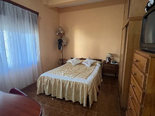 Imagen 5 de 26 de Casa Con Pileta En Venta En La Tablada