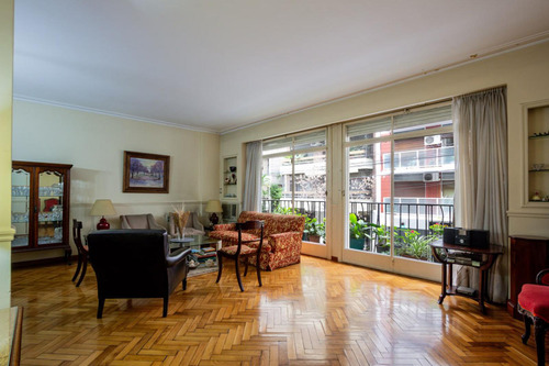 Venta Departamento 5 Ambientes En Recoleta Con Cochera
