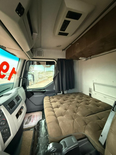 Volvo Vm 330 8x2 2019/2019