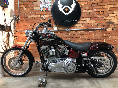 Linda Fxst Baixíssima Km Customizada Escapes Vance&hines Sku