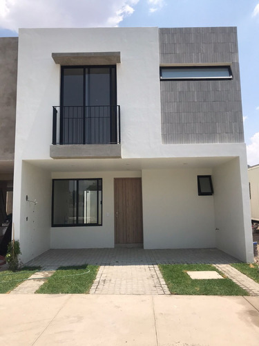 Casas En Venta En Residencial San Agustín En Tlajomulco De Zúñiga, Jalisco