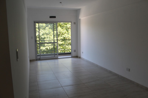 Imagen 2 de 12 de Oportunidad!! 3 Ambientes Con Balcón A Estrenar