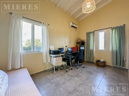 Venta - Apta Credito - Casa En El Barrio San Francisco De Villanueva.