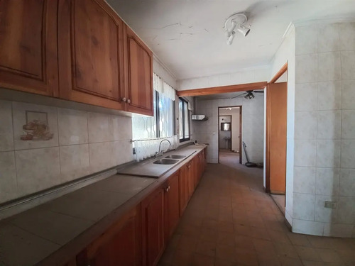Parcela En Venta Con Casa De 2 Pisos En Colina. Condominio