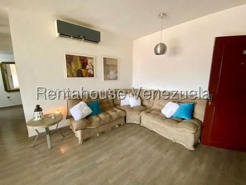 Diana C. Vende Hermoso E Impecable Apartamento En Piso Bajo, En La Granja Naguanagua Rc-dc 25-15781