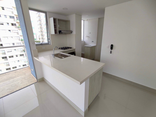 Imagen 9 de 29 de Venta De Apartamento En Manga.
