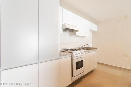 Imagen 4 de 14 de Departamento En Venta En Cuauhtémoc E.c