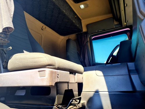 Imagem 25 de 25 de Scania P360 6x2 Automática Ñ É Volvo Fm 6x2 Mb Axor 2540