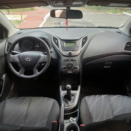 Imagem 7 de 10 de Hyundai Hb20 Comfort Plus