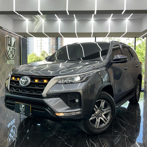 Toyota Fortuner Sr 2022