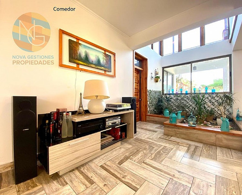 Casa En La Florida, 1000 M2 De Terreno, 350 M2 Construidos.