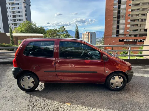 Vehículo En Excelentes Condiciones Mecánicas Y Estéticas,