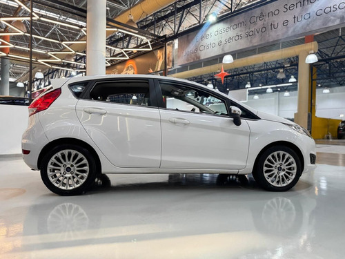 Ford Fiesta 1.6 TITANIUM HATCH 16V