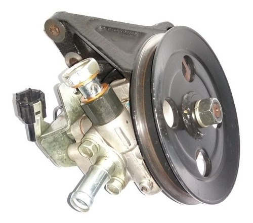Licuadora Hidráulica Nissan Np300 2012-2015 Con Soporte Base