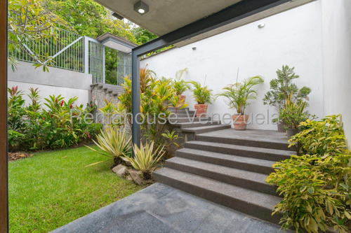 Maravillosa Casa Moderna Y Remodelada Con Grandes Espacios En Venta En Altamira Yf